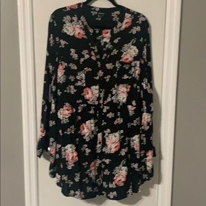Pretty floral baby doll top🖤💖